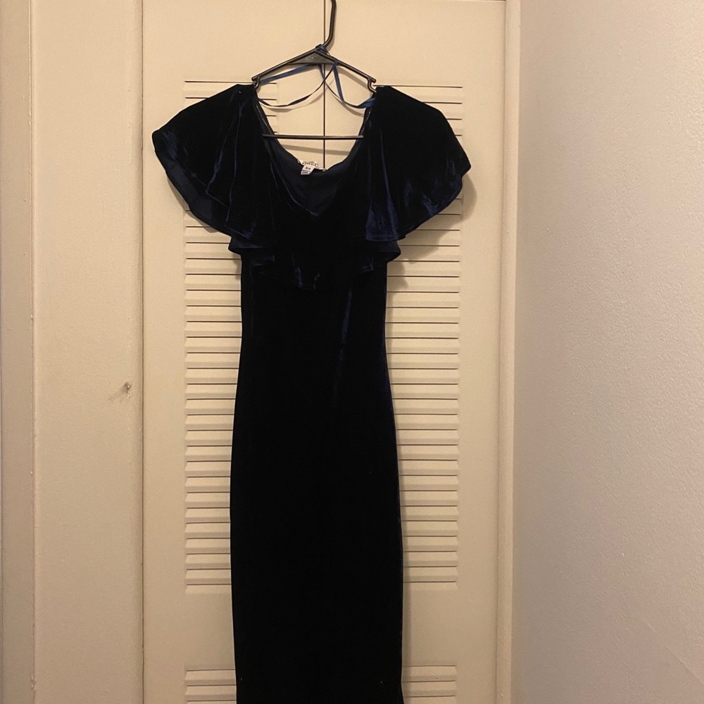 Sofia Wiggle Dress in Navy Velvet BNWT
